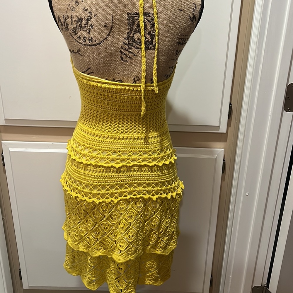 Gorgeous, yellow crochet dress 🥰 - Picture 4 of 6